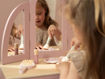 Immagine di Little Dutch vanity table con sgabello FSC LD2513